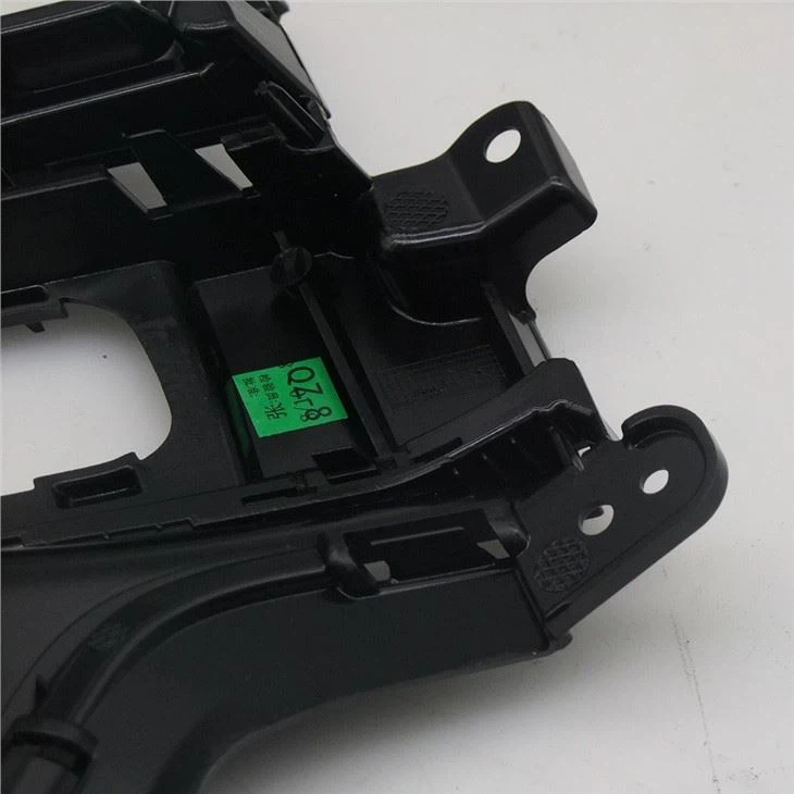 RIGHT FOG LIGHT COVER PLATE For TIGGO 8 602000156AA
